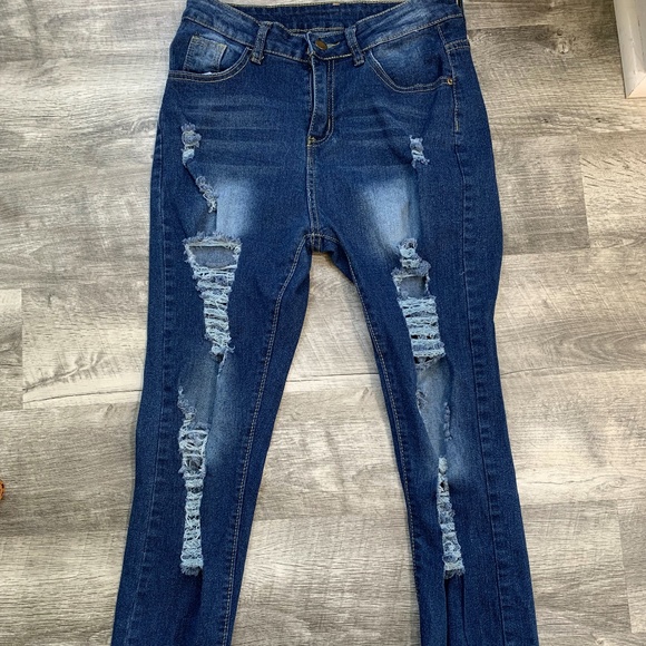 Ripped Jeans - Picture 1 of 1